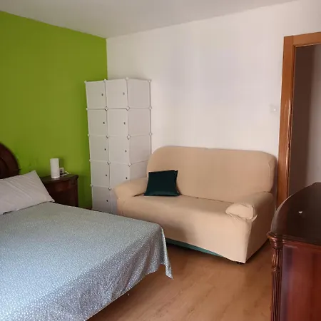 홈스테이 En Centro De *